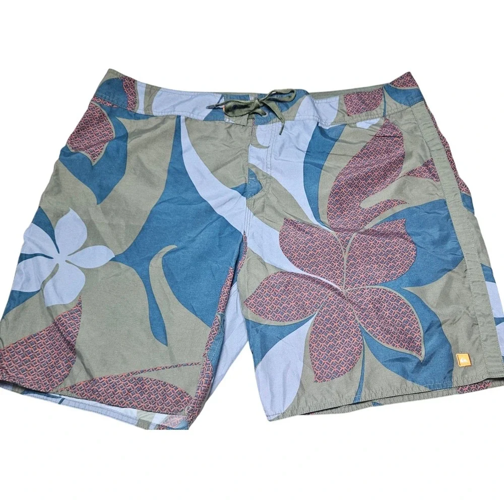Quiksilver Waterman Collection Mens Board Shorts Sz 40 Olive Green Floral Print